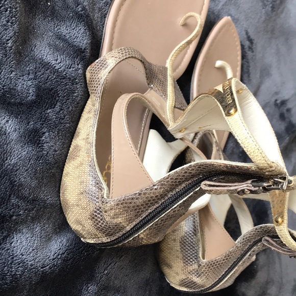 Sergio Rossi Shoes - Sergio Rossi sandals with hammered gold trim Sergio Rossi Shoes - Sergio Rossi sandals with hammered gold trim